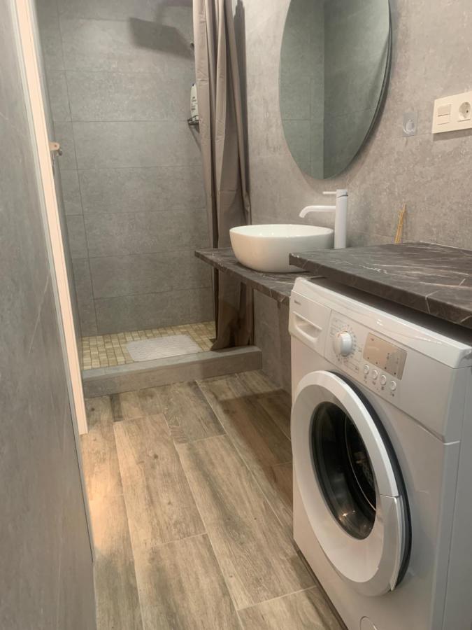 Apartamento Blanco Y Negro En El Centro Аликанте Экстерьер фото